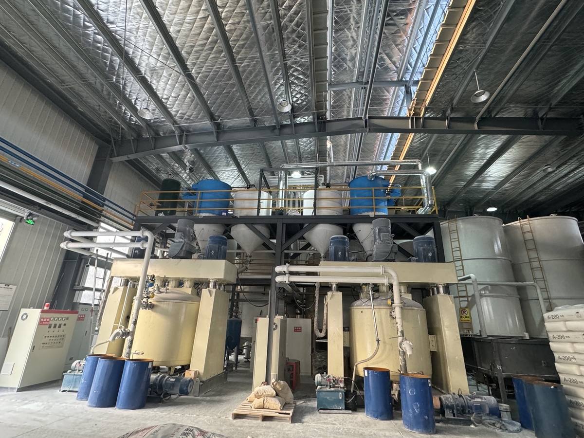 DUDI production equipment in the Jinhua manufacturing facility
